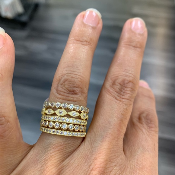 5pcs Yellow Gold Ring Eternity Wedding Bands Set size 6 size 8 - Picture 2 of 6